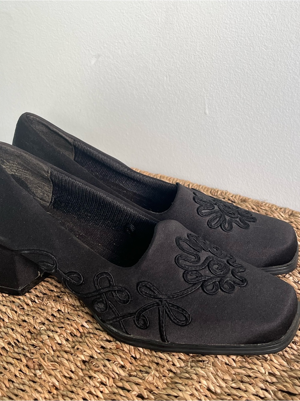 Y2K Vintage Penmans Whimsical Black Embroidered Loafer Block Heels